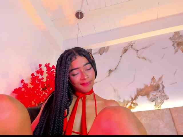 KhateMiller webcam