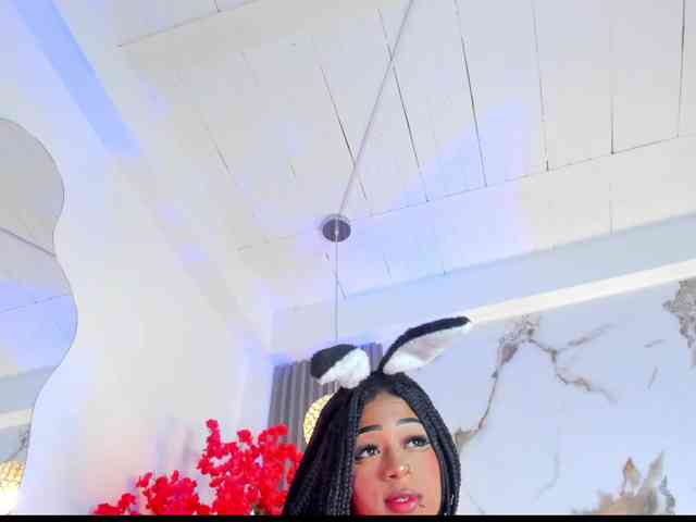 KhateMiller webcam