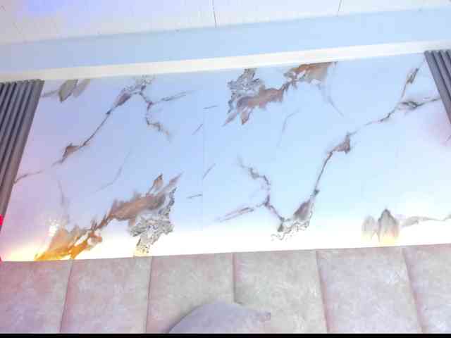 KhateMiller webcam