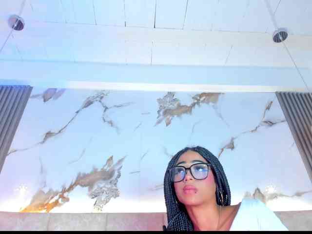 KhateMiller webcam