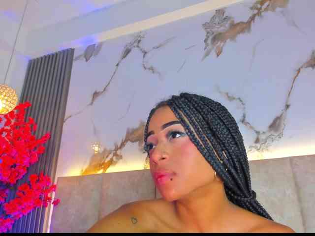 KhateMiller webcam