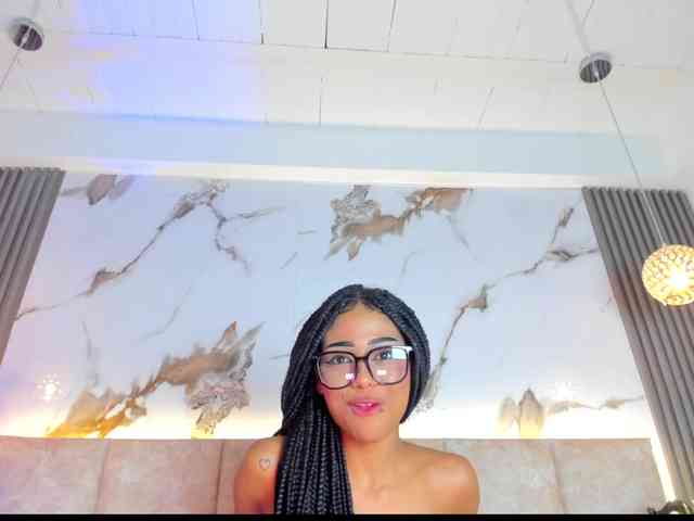 KhateMiller webcam
