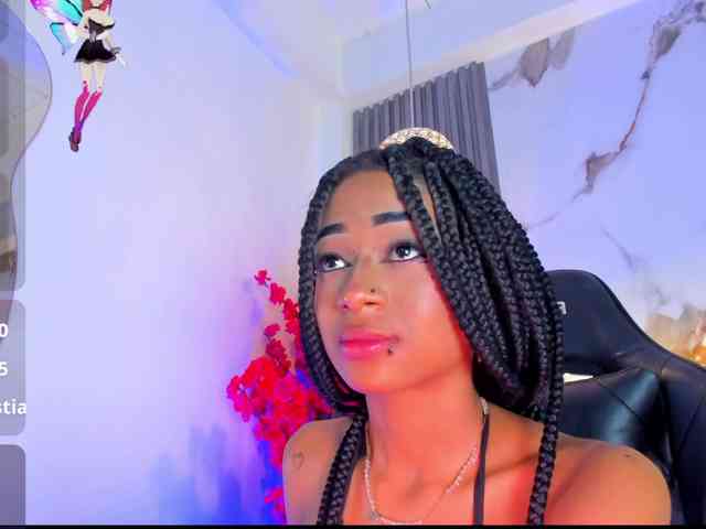 KhateMiller webcam