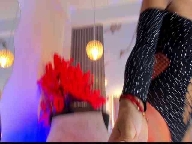 KhateMiller webcam