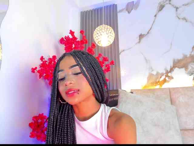 KhateMiller's webcam live show