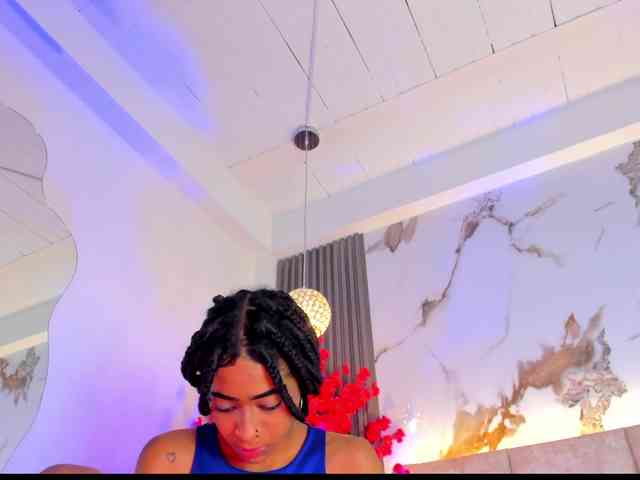 KhateMiller webcam
