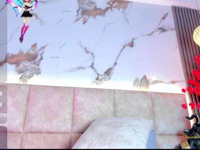 KhateMiller webcam
