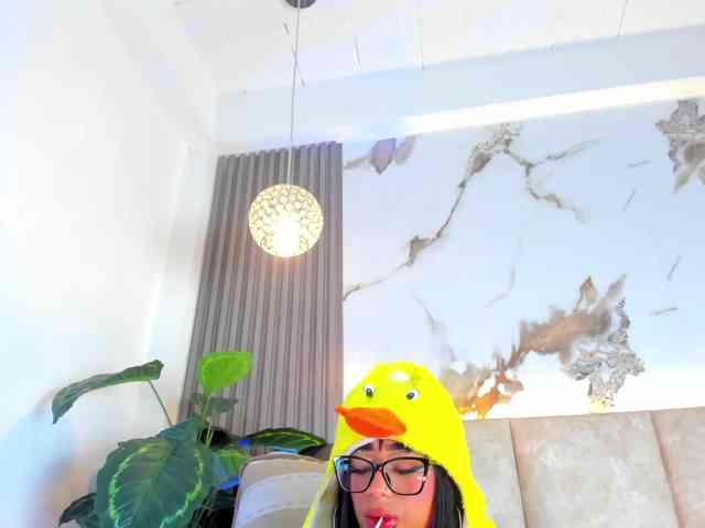 KhateMiller webcam