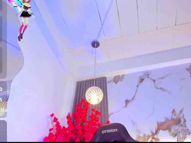 KhateMiller webcam