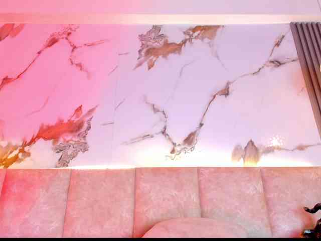 KhateMiller webcam