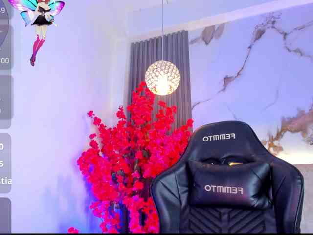 KhateMiller webcam