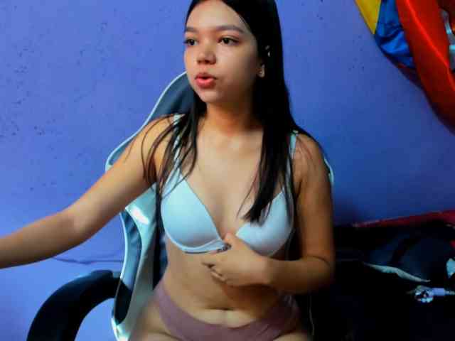 shy-luna18 webcam