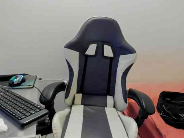 shy-luna18 webcam
