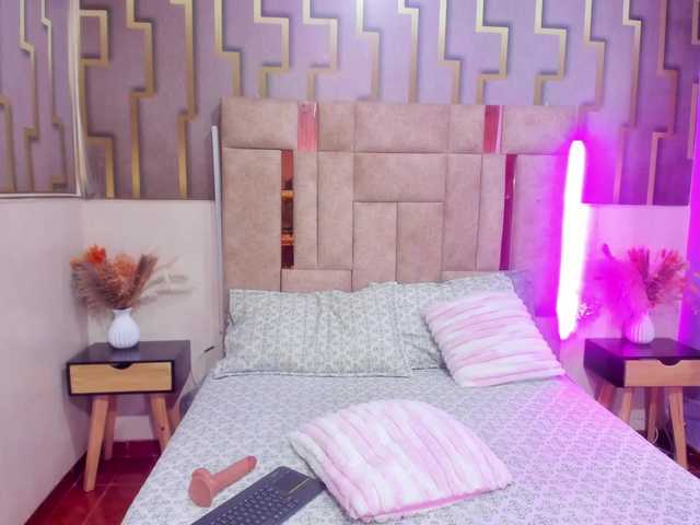 Kaidy-wish live cam on BongaCams