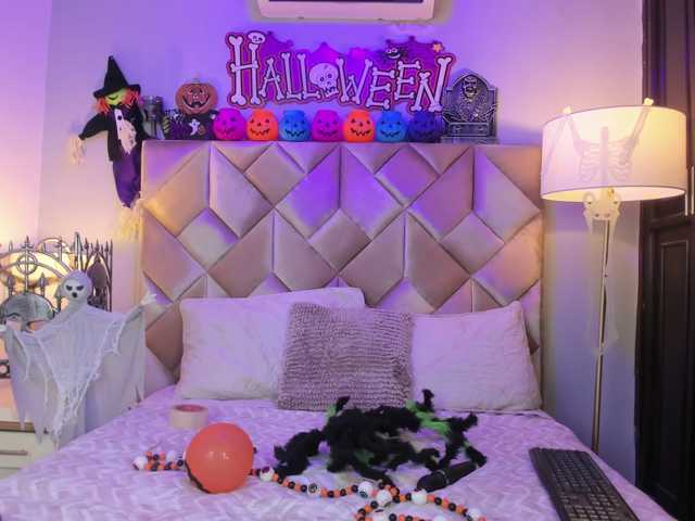 DullceEstrella live cam on BongaCams