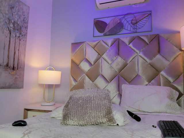 DullceEstrella live cam on BongaCams