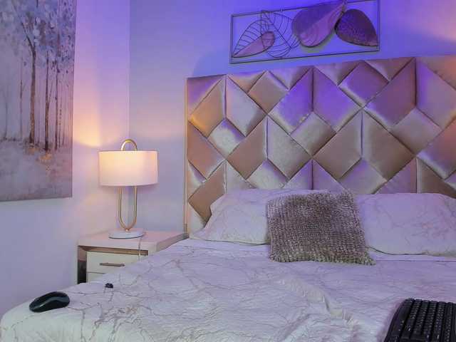DullceEstrella live cam on BongaCams
