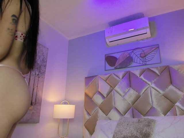 DullceEstrella live cam on BongaCams