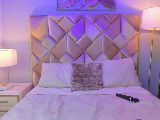 DullceEstrella live cam on BongaCams