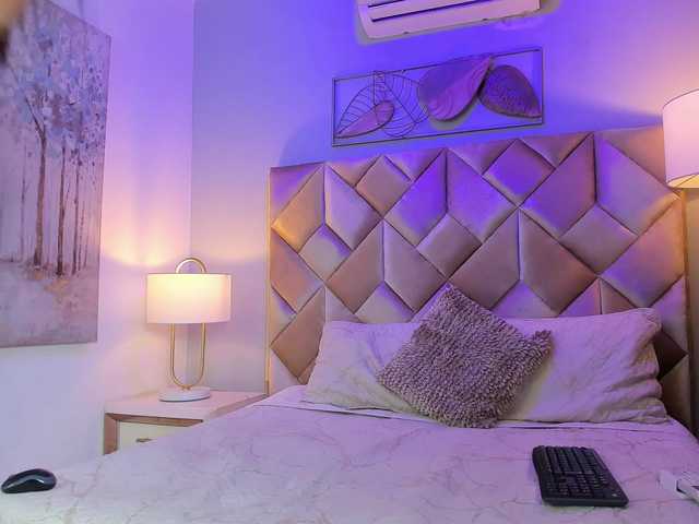 DullceEstrella live cam on BongaCams