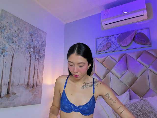 DullceEstrella live cam on BongaCams