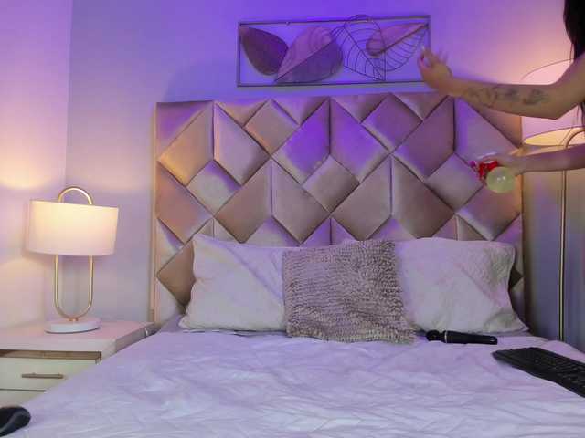 DullceEstrella live cam on BongaCams