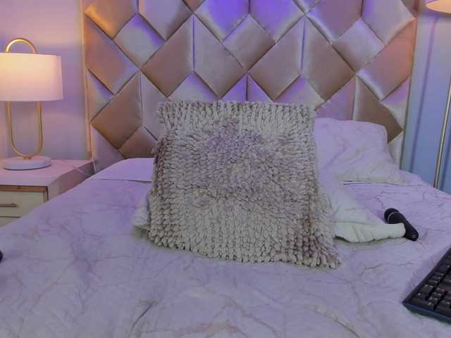 DullceEstrella live cam on BongaCams