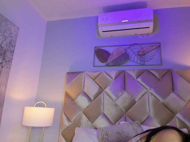 DullceEstrella live cam on BongaCams