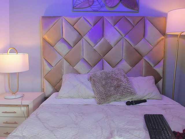 DullceEstrella live cam on BongaCams