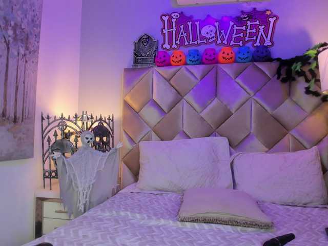 DullceEstrella live cam on BongaCams