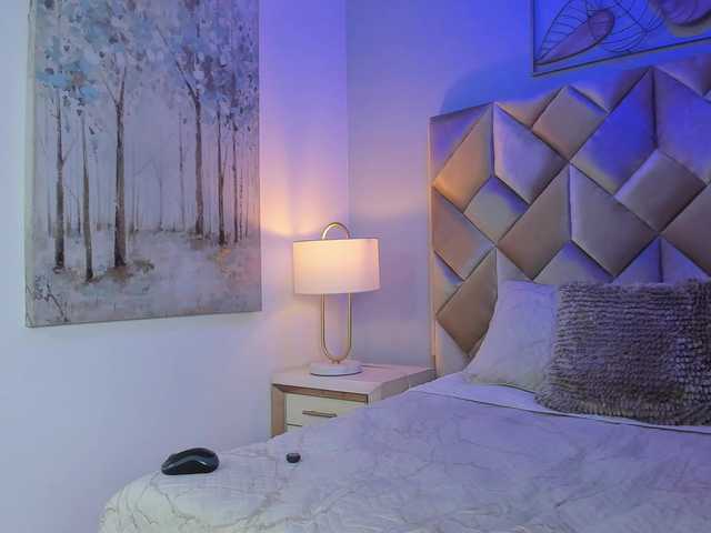 DullceEstrella live cam on BongaCams