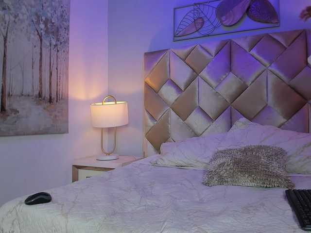 DullceEstrella live cam on BongaCams