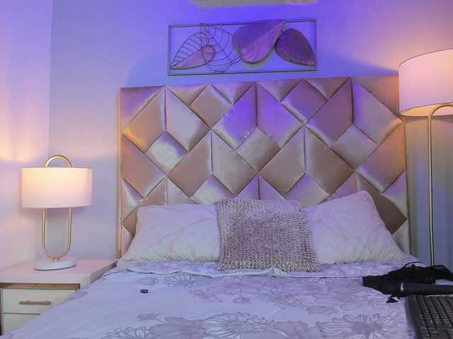 DullceEstrella live cam on BongaCams