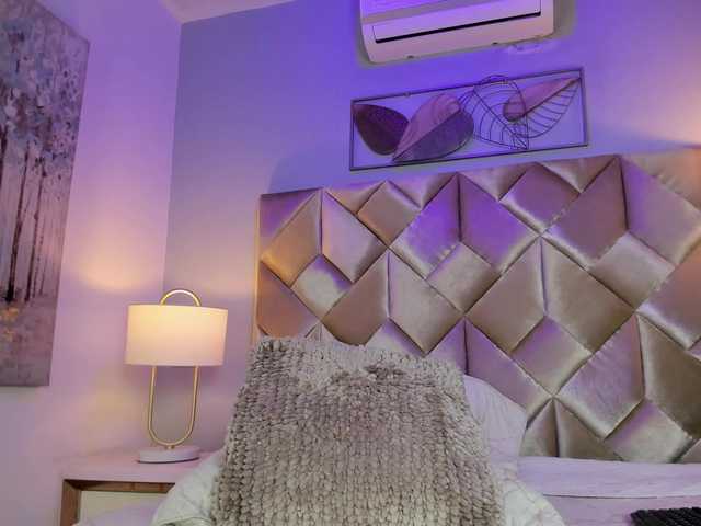 DullceEstrella live cam on BongaCams