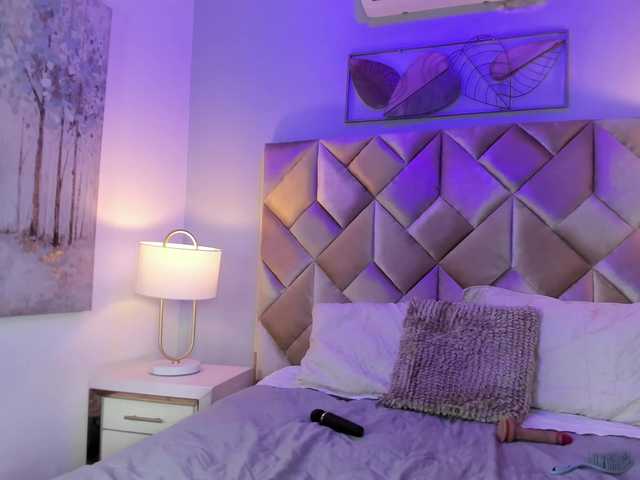 DullceEstrella live cam on BongaCams