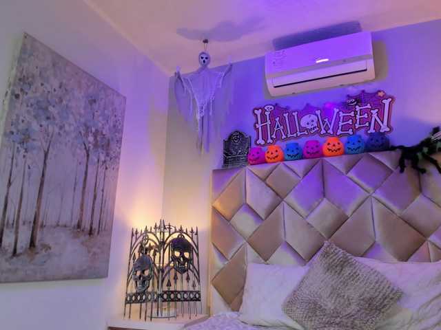 DullceEstrella live cam on BongaCams