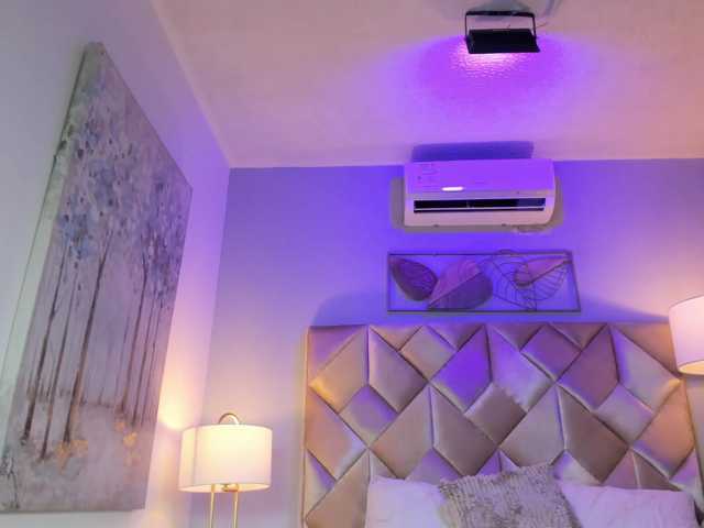 DullceEstrella live cam on BongaCams