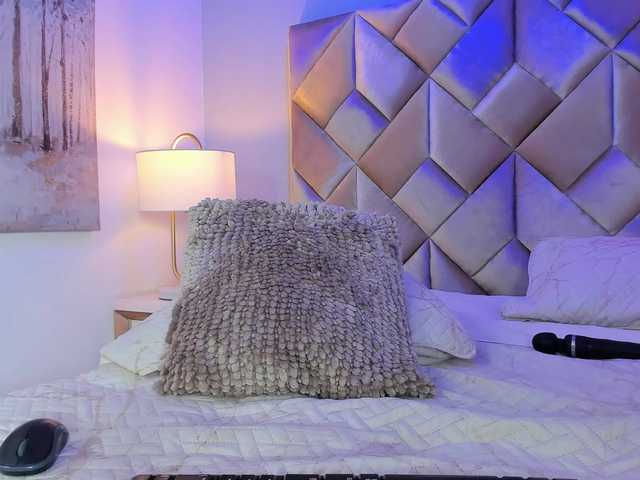 DullceEstrella live cam on BongaCams