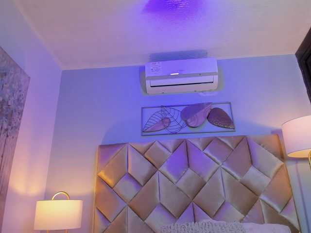 DullceEstrella live cam on BongaCams