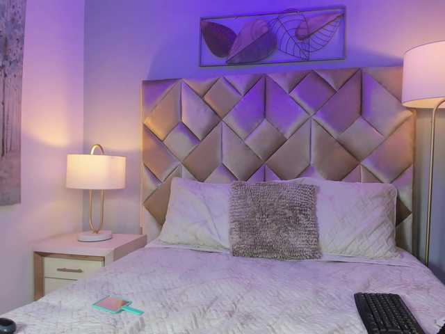 DullceEstrella live cam on BongaCams