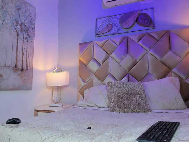 DullceEstrella live cam on BongaCams