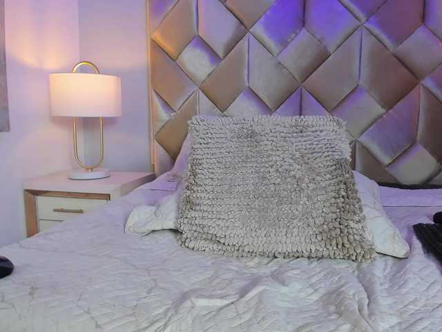 DullceEstrella live cam on BongaCams