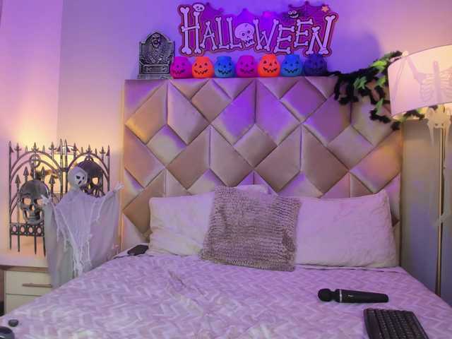 DullceEstrella live cam on BongaCams