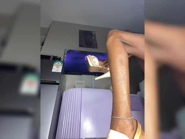 Badgalnish-1 live cam on BongaCams