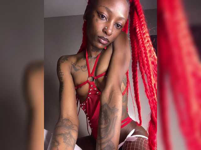 Badgalnish-1 live cam on BongaCams