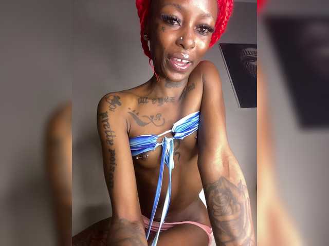 Badgalnish-1 live cam on BongaCams
