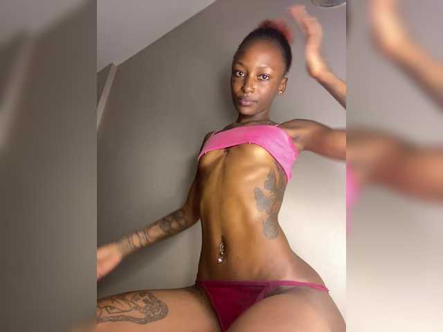 Badgalnish-1 live cam on BongaCams