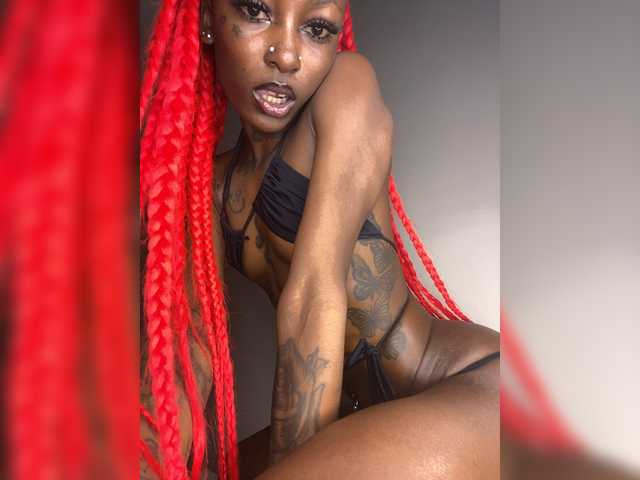 Badgalnish-1 live cam on BongaCams
