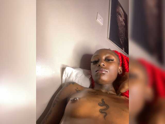 Badgalnish-1 live cam on BongaCams