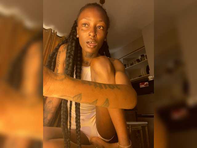 Badgalnish-1 live cam on BongaCams
